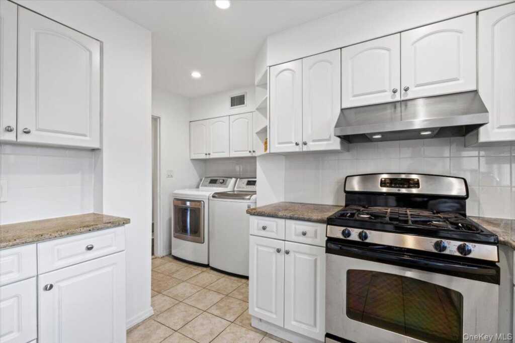 22 Old Orchard Road, Rye, NY 10573 - Photo 12 of 30