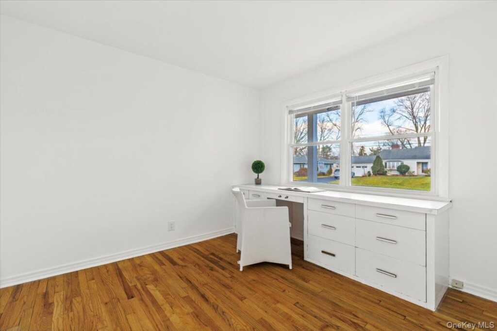 22 Old Orchard Road, Rye, NY 10573 - Photo 18 of 30