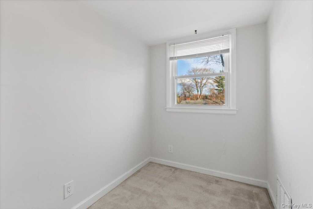 22 Old Orchard Road, Rye, NY 10573 - Photo 24 of 30