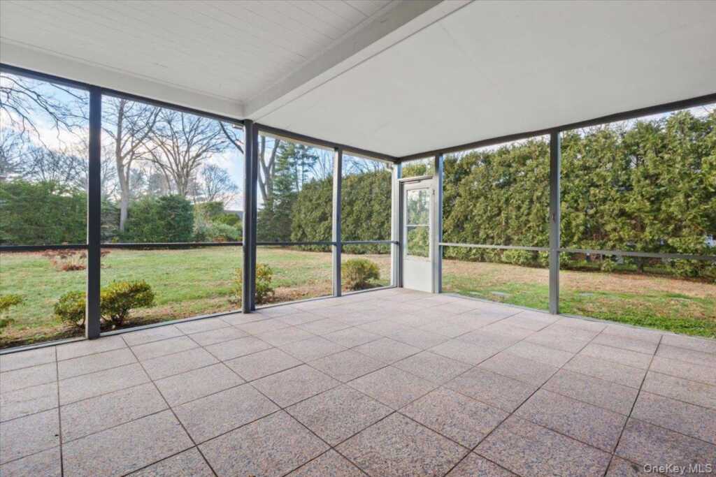 22 Old Orchard Road, Rye, NY 10573 - Photo 8 of 30