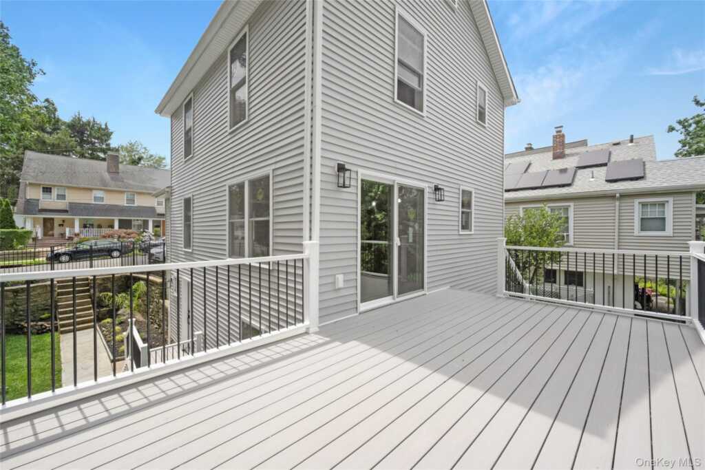 3 Sylvan Place, New Rochelle, NY 10801 - Photo 12 of 29