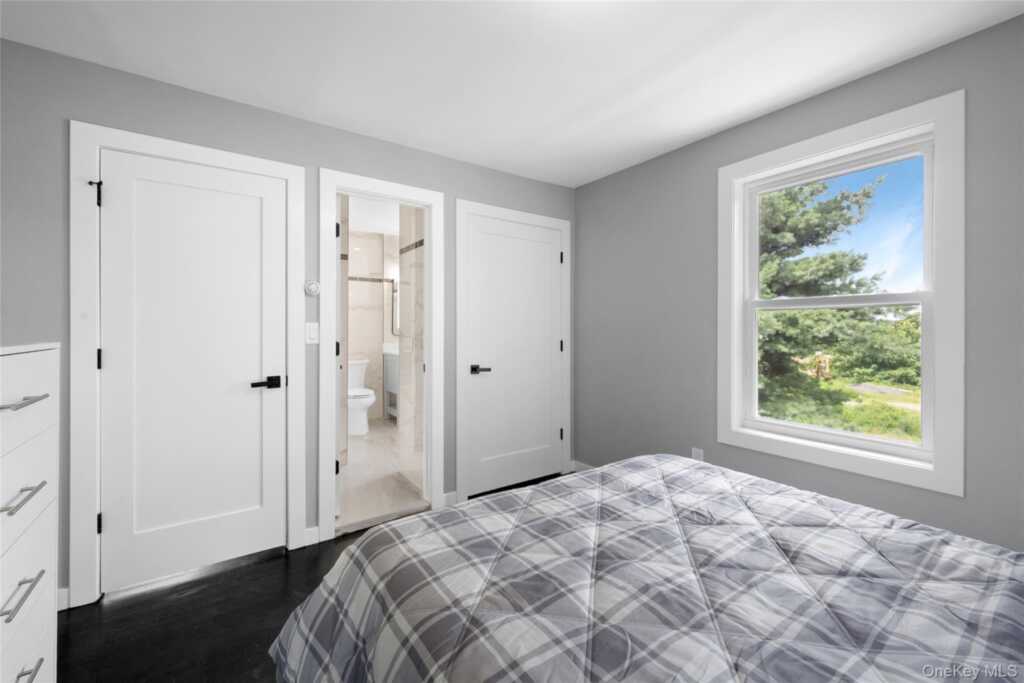 3 Sylvan Place, New Rochelle, NY 10801 - Photo 14 of 29