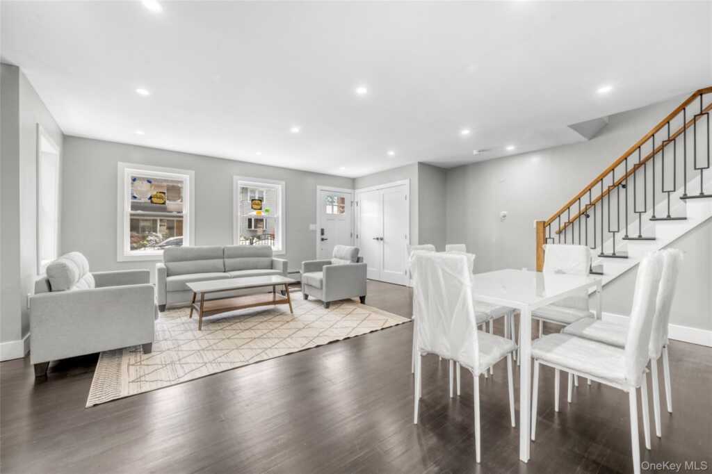 3 Sylvan Place, New Rochelle, NY 10801 - Photo 4 of 29