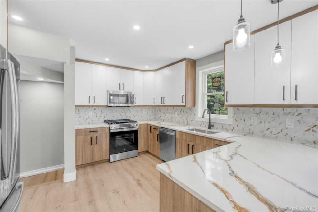 3 Sylvan Place, New Rochelle, NY 10801 - Photo 7 of 29