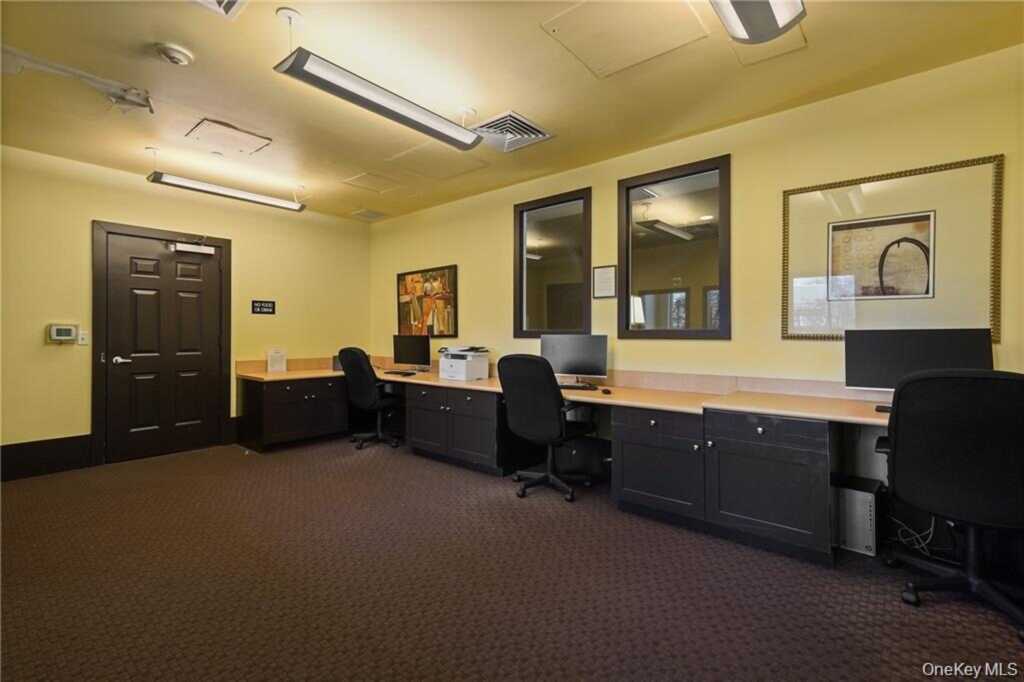 300 Mamaroneck Avenue, Unit #718, White Plains, NY 10605 - Photo 17 of 22