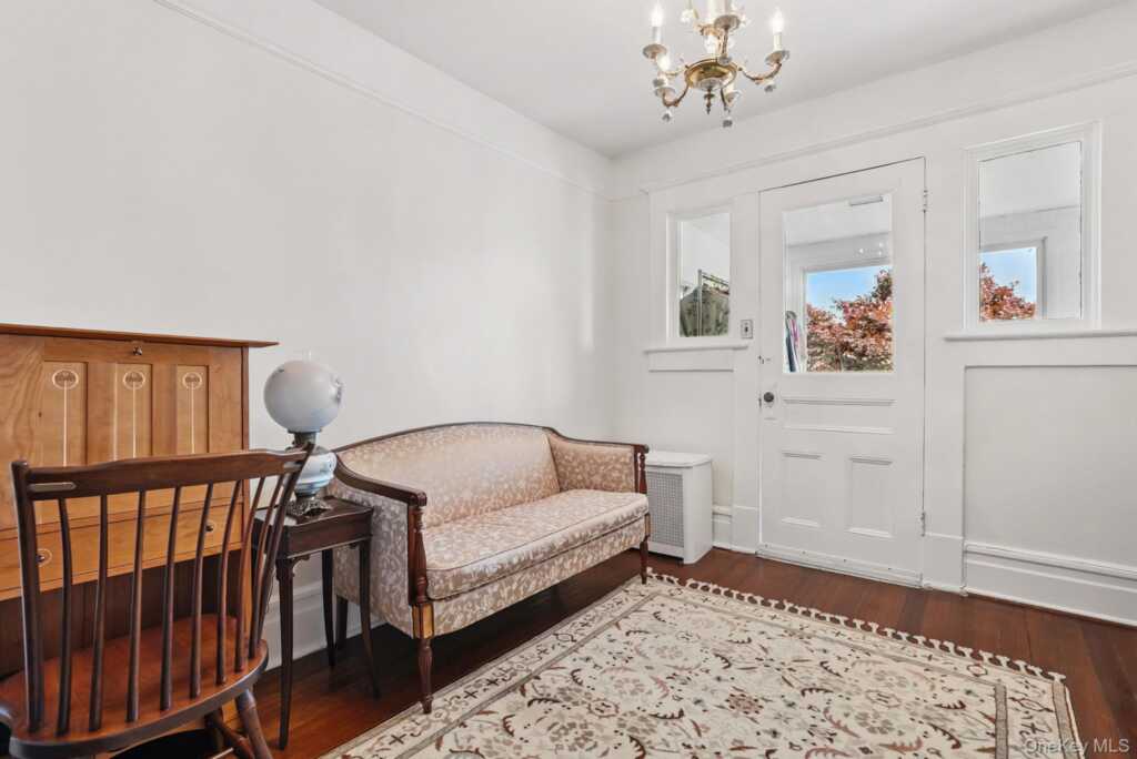 134 Old Mamaroneck Road, White Plains, NY 10605 - Photo 10 of 23