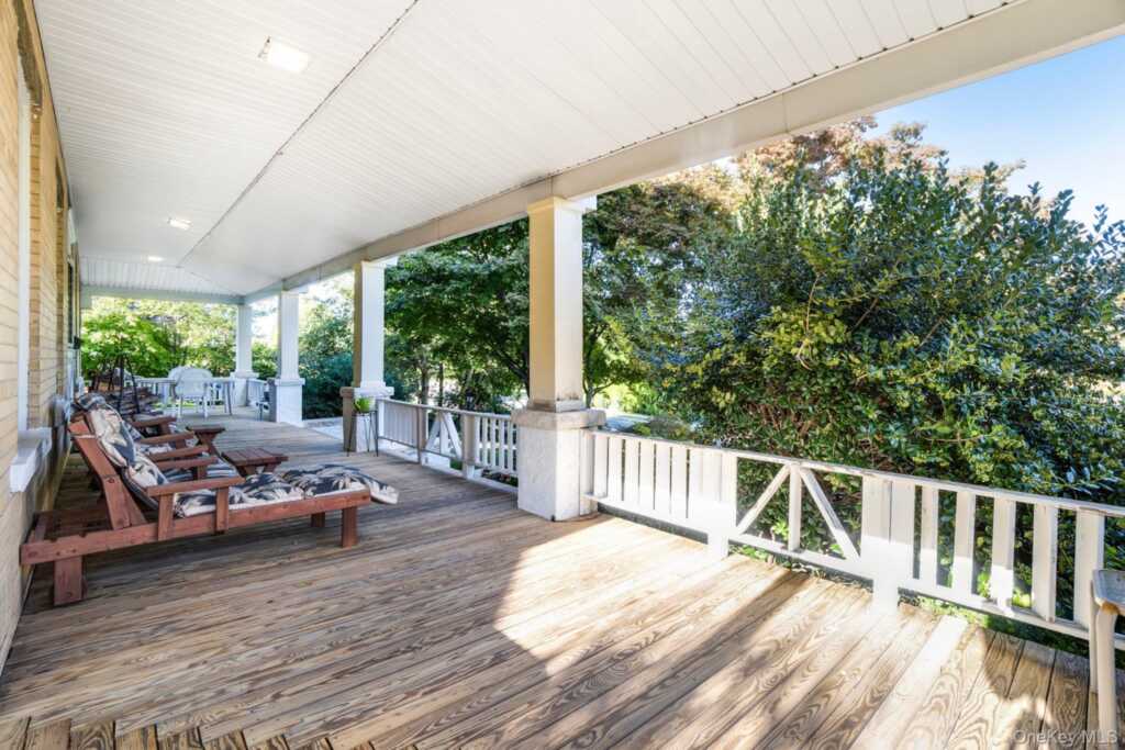 134 Old Mamaroneck Road, White Plains, NY 10605 - Photo 18 of 23