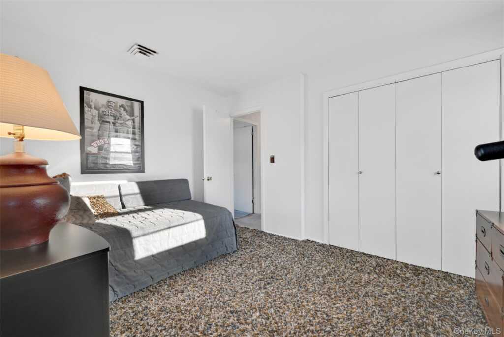 8 Jennifer Drive, New City, NY 10956 - Photo 22 of 35