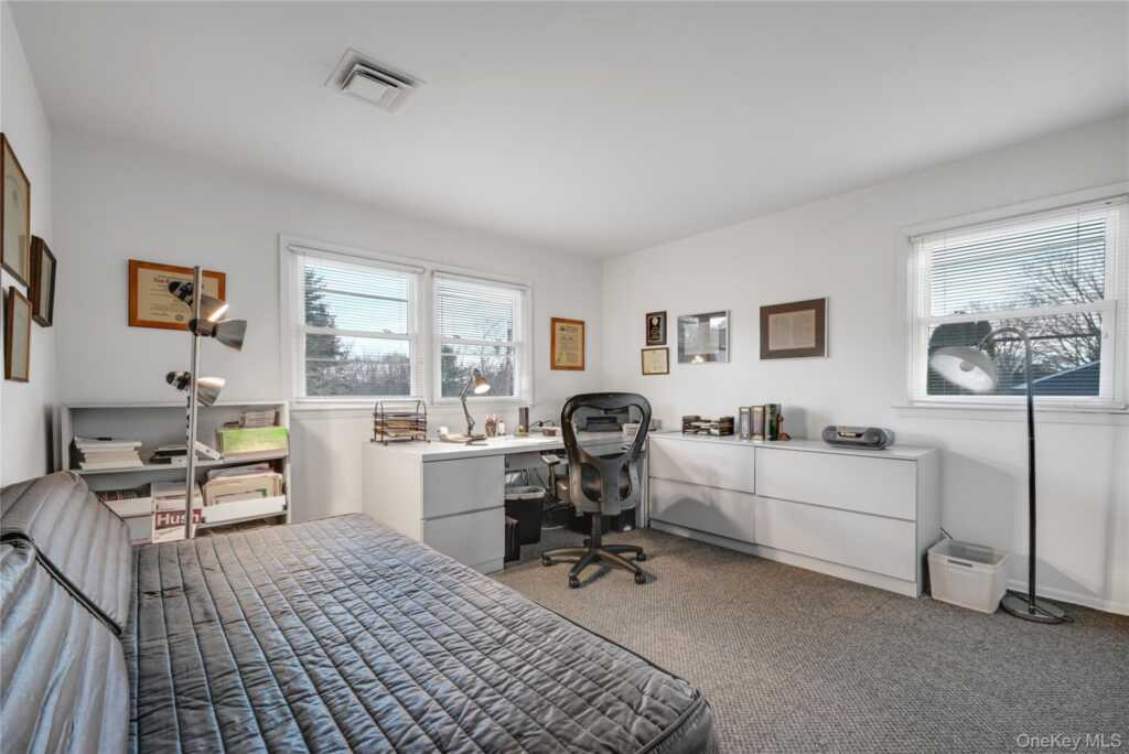 8 Jennifer Drive, New City, NY 10956 - Photo 27 of 35