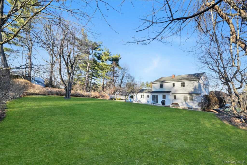 8 Jennifer Drive, New City, NY 10956 - Photo 31 of 35