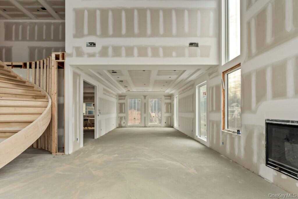 94 Viola Road, Suffern, NY 10901 - Photo 4 of 19