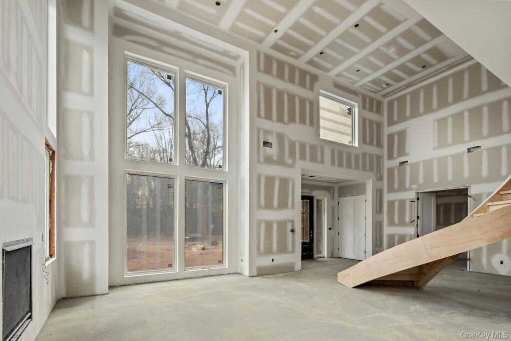 94 Viola Road, Suffern, NY 10901 - Photo 5 of 19