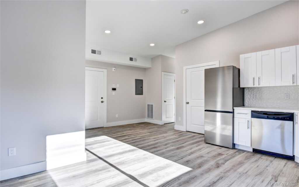 292 Main Street, Unit #215, Nyack, NY 10960 - Photo 13 of 37