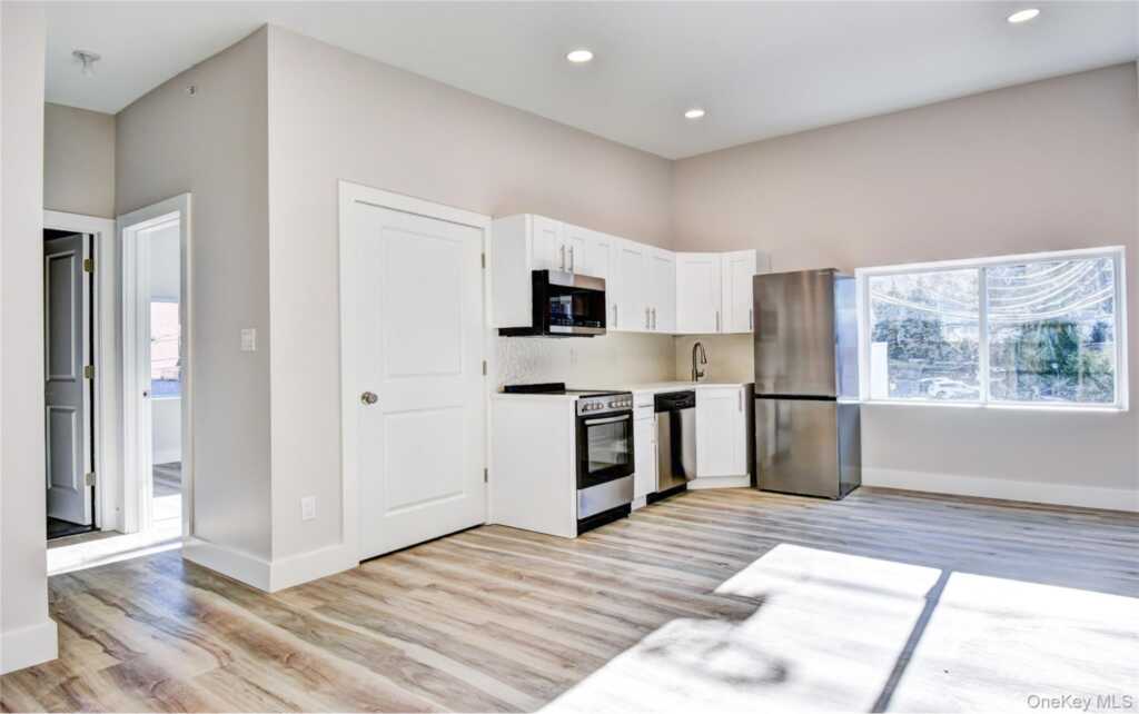 292 Main Street, Unit #215, Nyack, NY 10960 - Photo 19 of 37