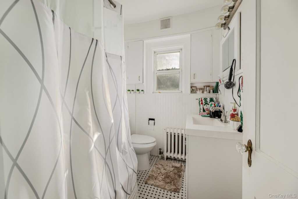 168 Stephenson Boulevard, New Rochelle, NY 10801 - Photo 22 of 22