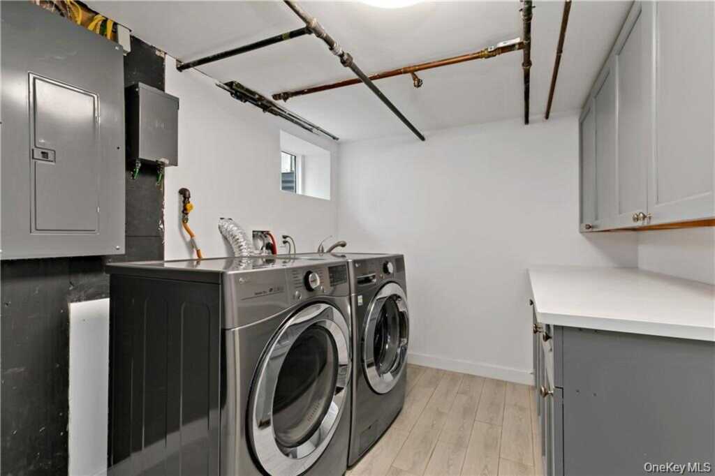 9 Lyons Place, New Rochelle, NY 10801 - Photo 14 of 28