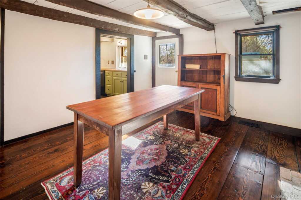 689 Mountain Road, New City, NY 10956 - Photo 18 of 28