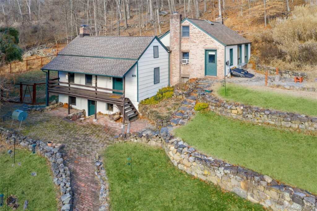 689 Mountain Road, New City, NY 10956 - Photo 26 of 28