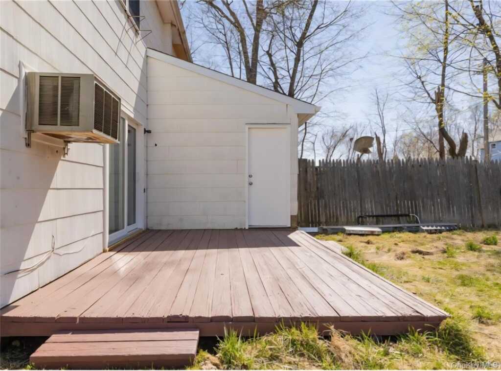 41 Albacon Road, Nanuet, NY 10954 - Photo 4 of 6