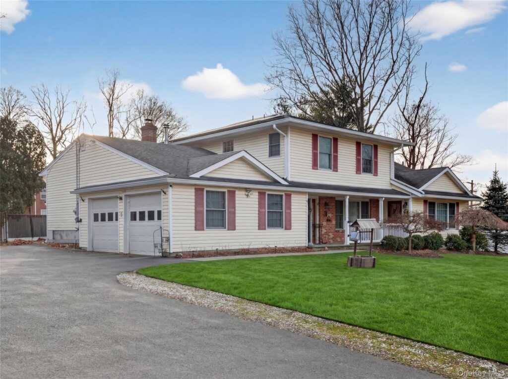 3 Claremont Lane, Suffern, NY 10901 - Photo 3 of 44