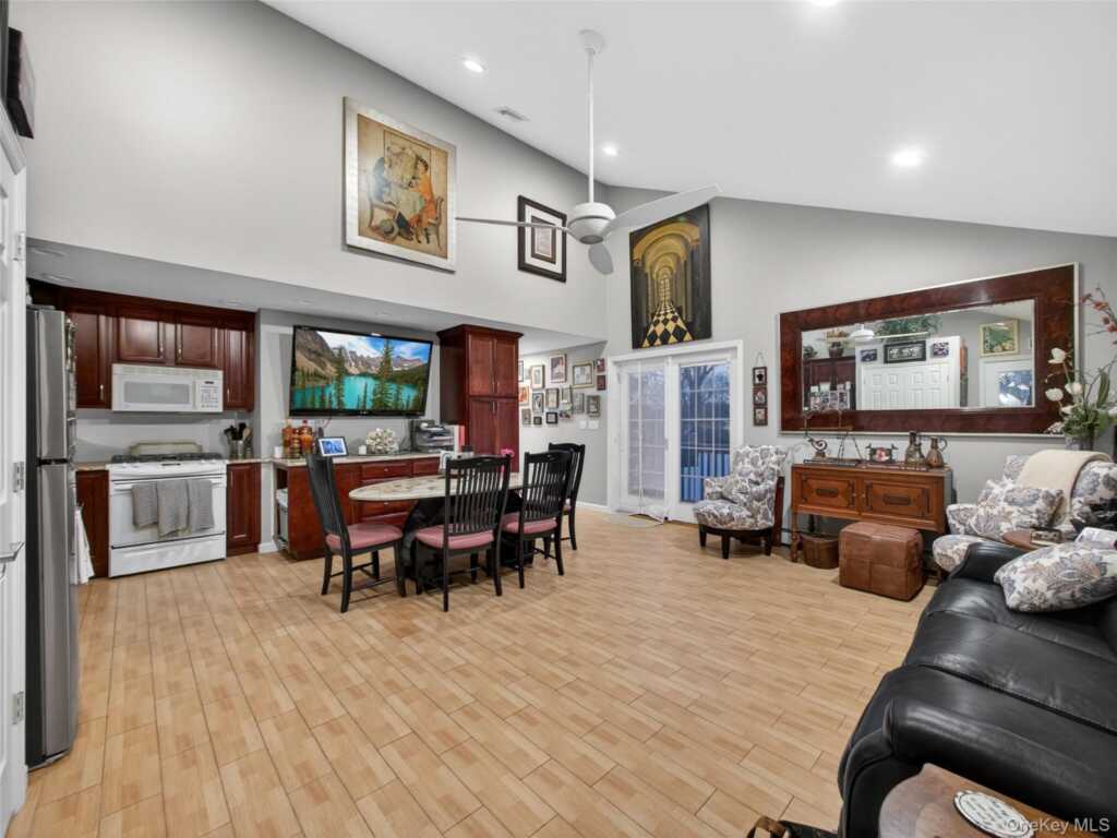 3 Claremont Lane, Suffern, NY 10901 - Photo 41 of 44