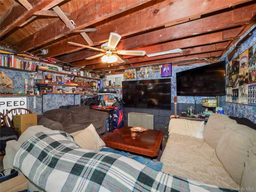 4 Goebel Road, New City, NY 10956 - Photo 23 of 32