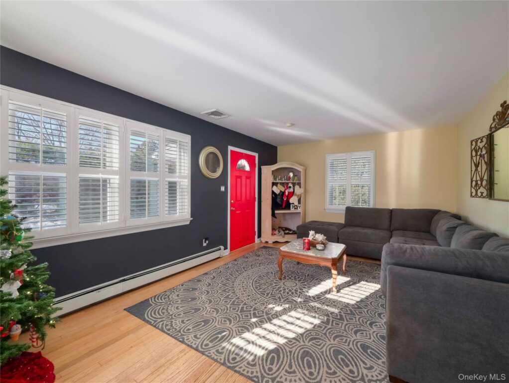 4 Goebel Road, New City, NY 10956 - Photo 6 of 32