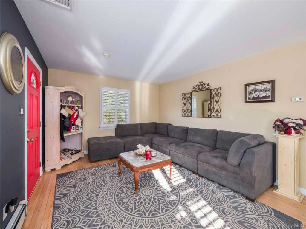 4 Goebel Road, New City, NY 10956 - Photo 7 of 32