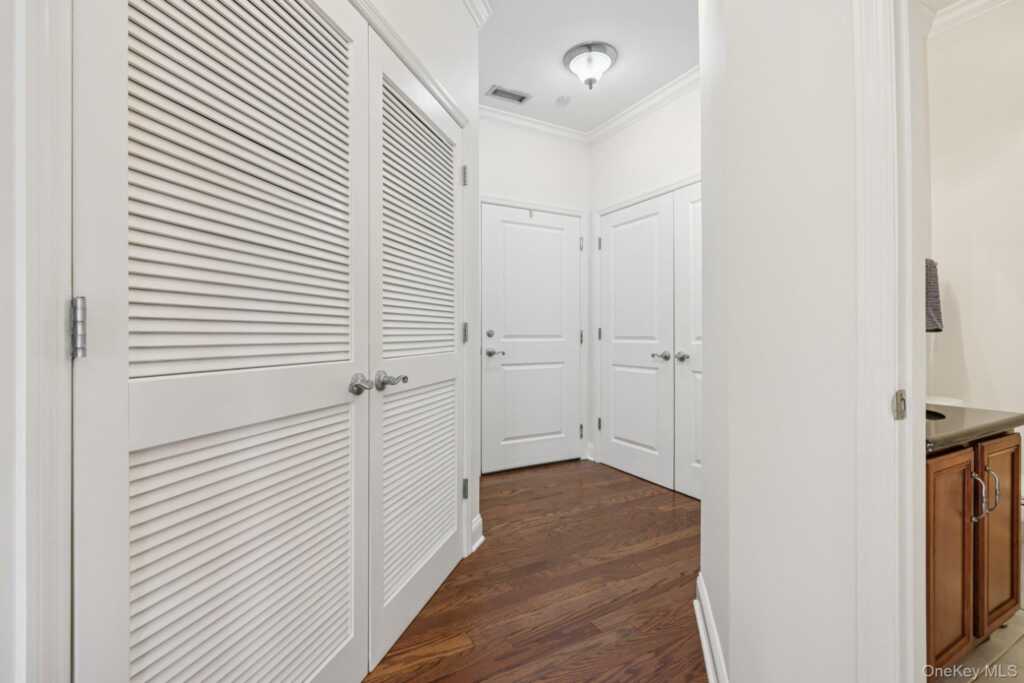 410 Westchester Avenue, Unit #202, Rye, NY 10573 - Photo 16 of 26