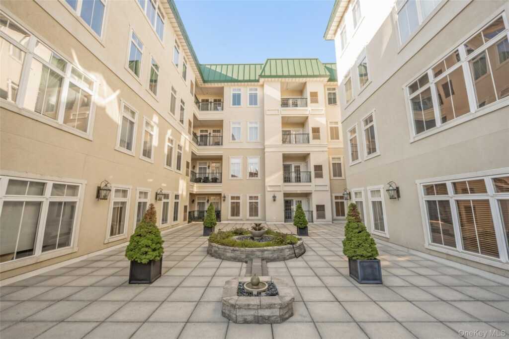 410 Westchester Avenue, Unit #202, Rye, NY 10573 - Photo 21 of 26