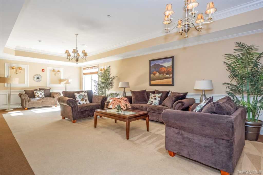 410 Westchester Avenue, Unit #202, Rye, NY 10573 - Photo 23 of 26