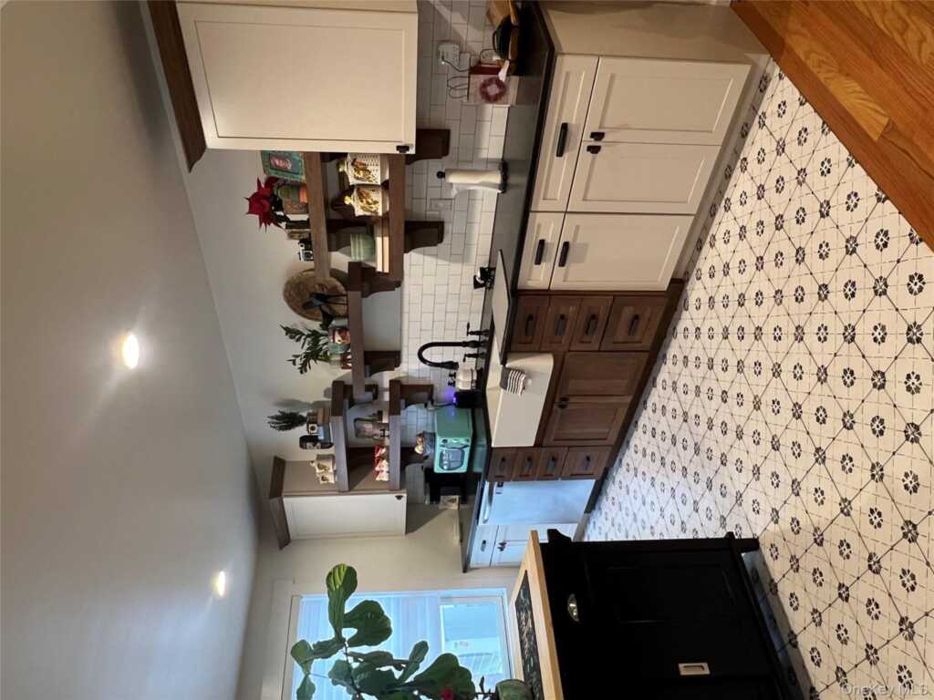 103 Filors Lane, Stony Point, NY 10980 - Photo 7 of 24