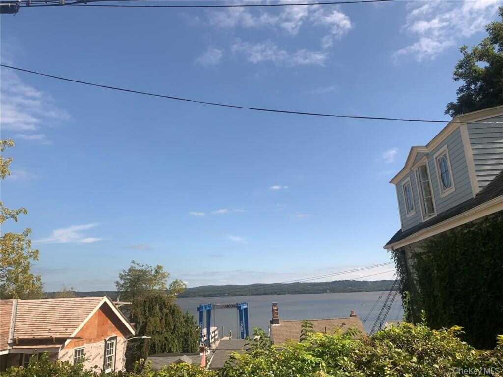 306 Ellen Street, Nyack, NY 10960 - Photo 4 of 13