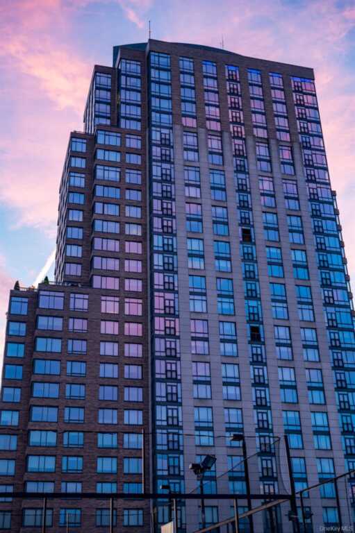 10 City Place, Unit #PH4C, White Plains, NY 10601 - Photo 36 of 38