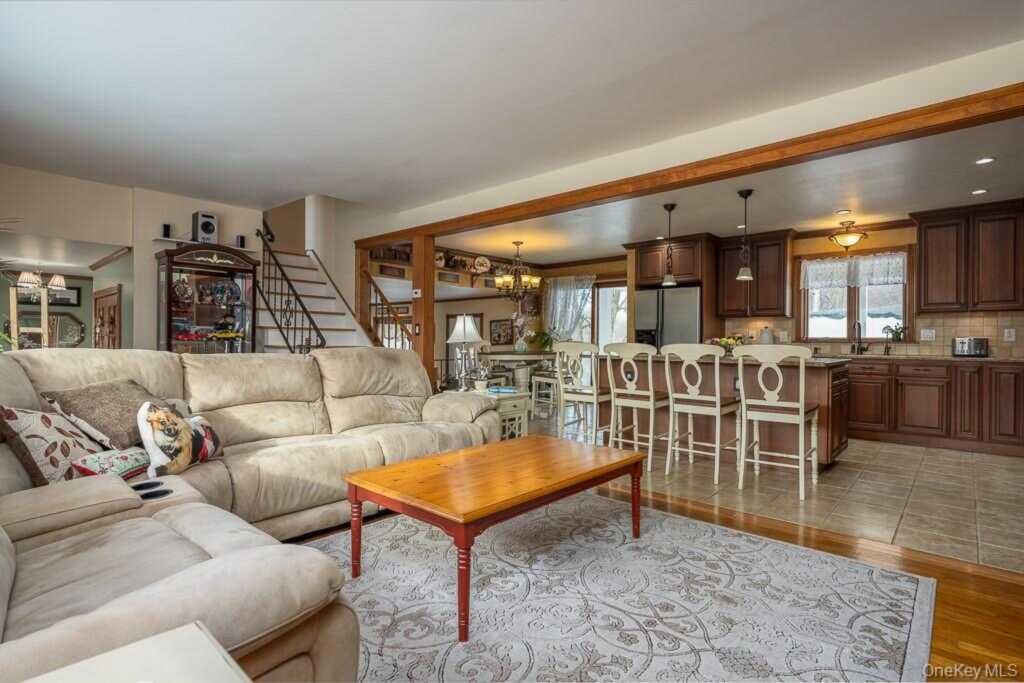 9 Georgian Drive, Stony Point, NY 10980 - Photo 10 of 36