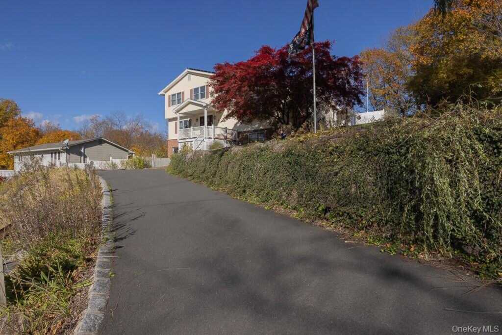 9 Georgian Drive, Stony Point, NY 10980 - Photo 5 of 36