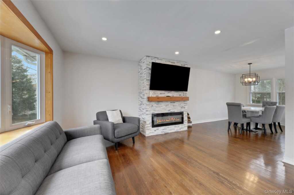 8 Jodi Lane, New City, NY 10956 - Photo 10 of 37