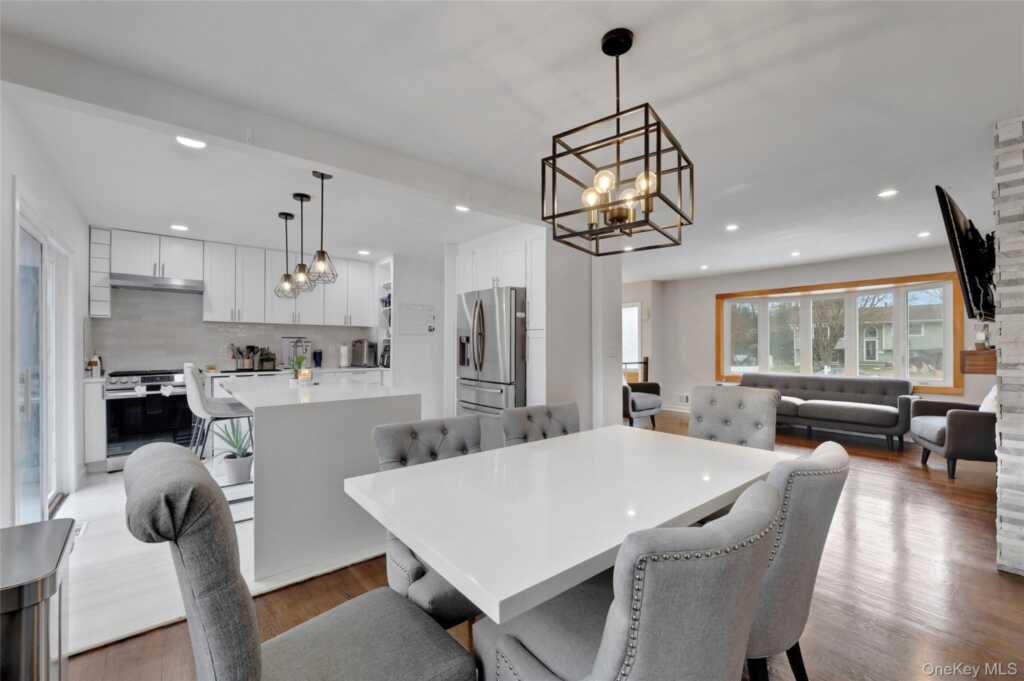 8 Jodi Lane, New City, NY 10956 - Photo 12 of 37