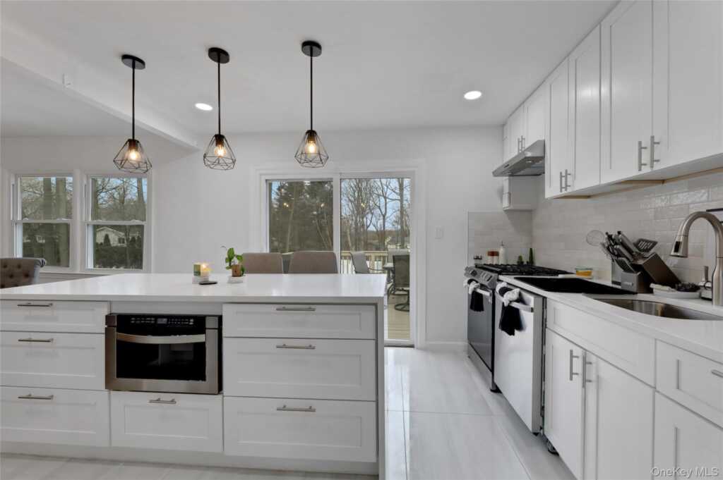 8 Jodi Lane, New City, NY 10956 - Photo 16 of 37