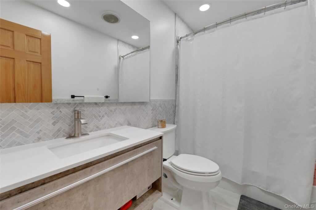 8 Jodi Lane, New City, NY 10956 - Photo 18 of 37