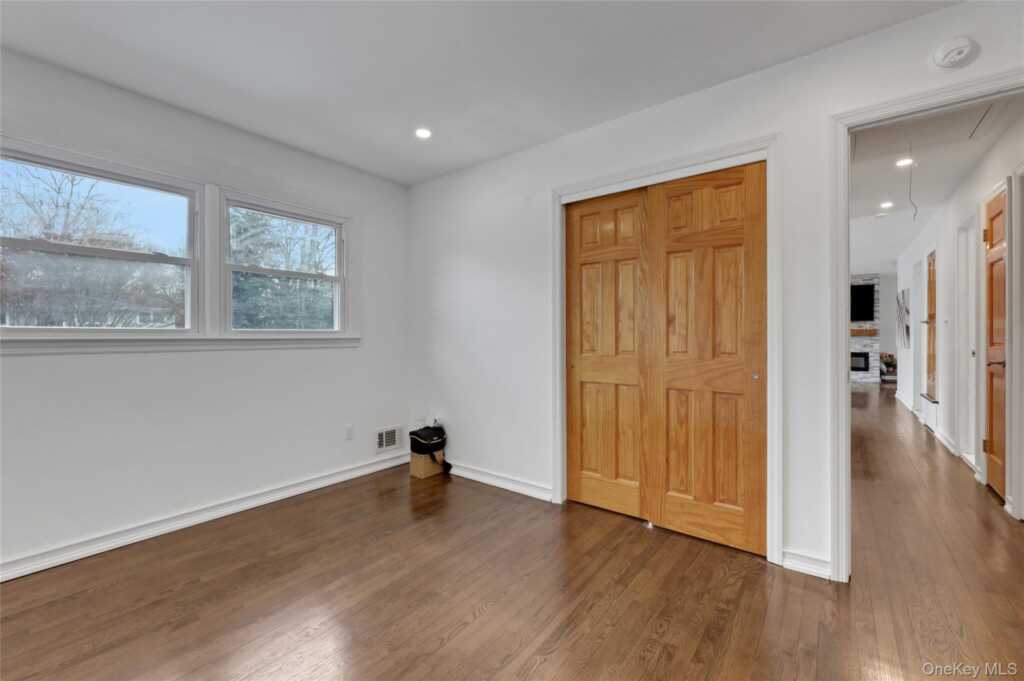 8 Jodi Lane, New City, NY 10956 - Photo 20 of 37