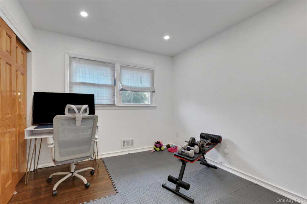 8 Jodi Lane, New City, NY 10956 - Photo 21 of 37