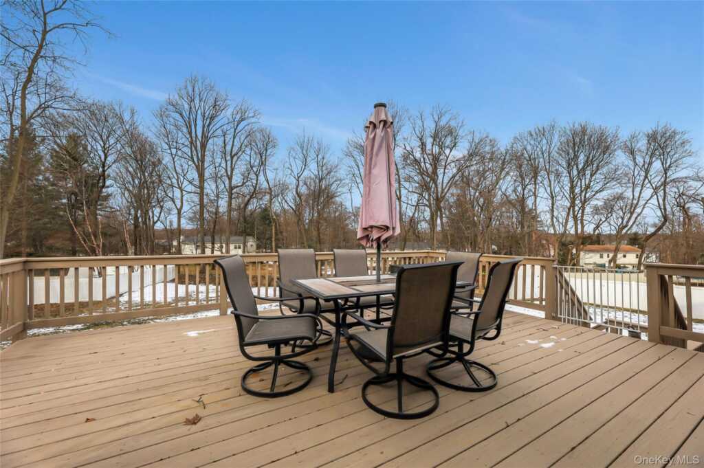 8 Jodi Lane, New City, NY 10956 - Photo 31 of 37