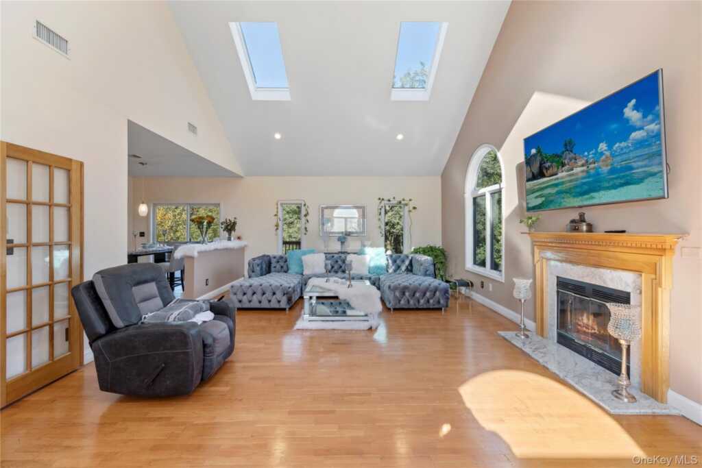 35 Pierce Drive, Stony Point, NY 10980 - Photo 12 of 45