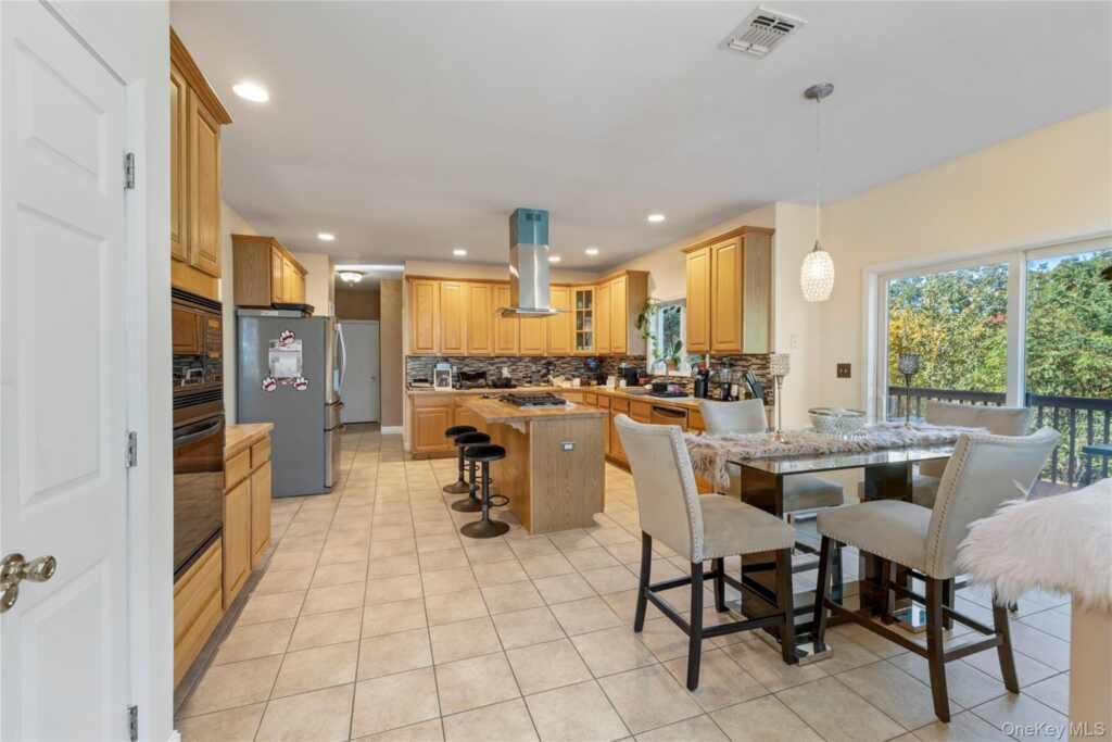 35 Pierce Drive, Stony Point, NY 10980 - Photo 19 of 45