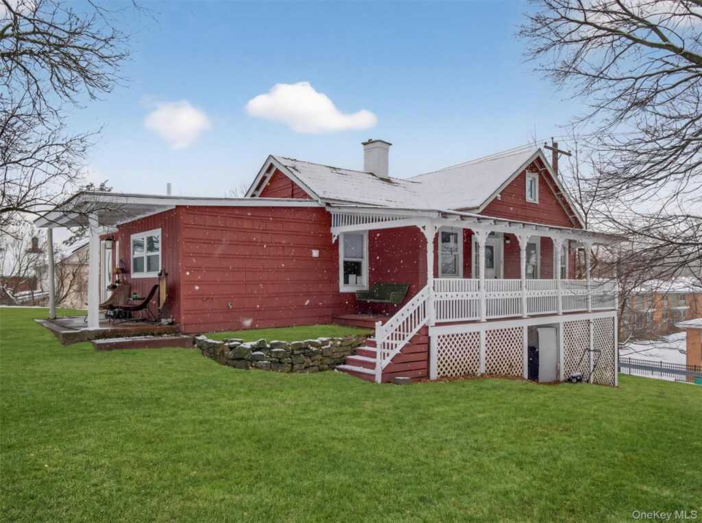 17 Waldron Avenue, Nyack, NY 10960 - Photo 3 of 31