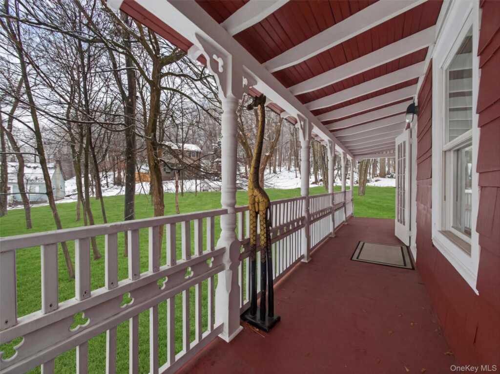 17 Waldron Avenue, Nyack, NY 10960 - Photo 5 of 31