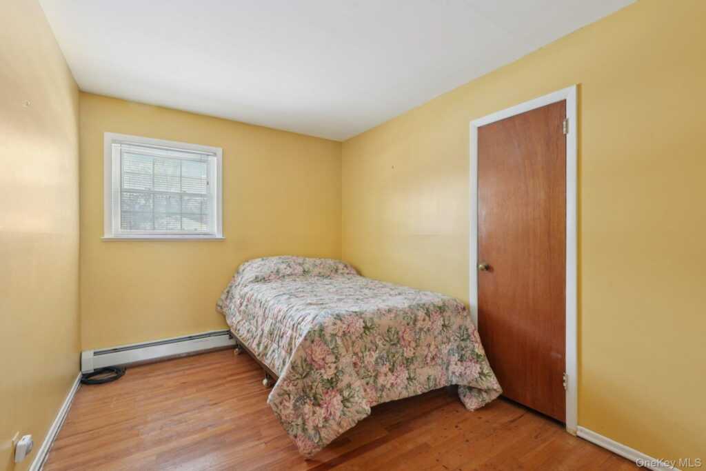 12 Stratford Place, New City, NY 10956 - Photo 25 of 47