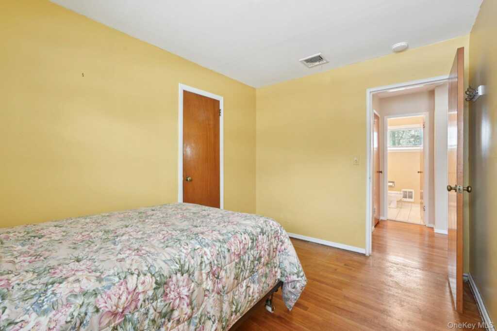 12 Stratford Place, New City, NY 10956 - Photo 27 of 47