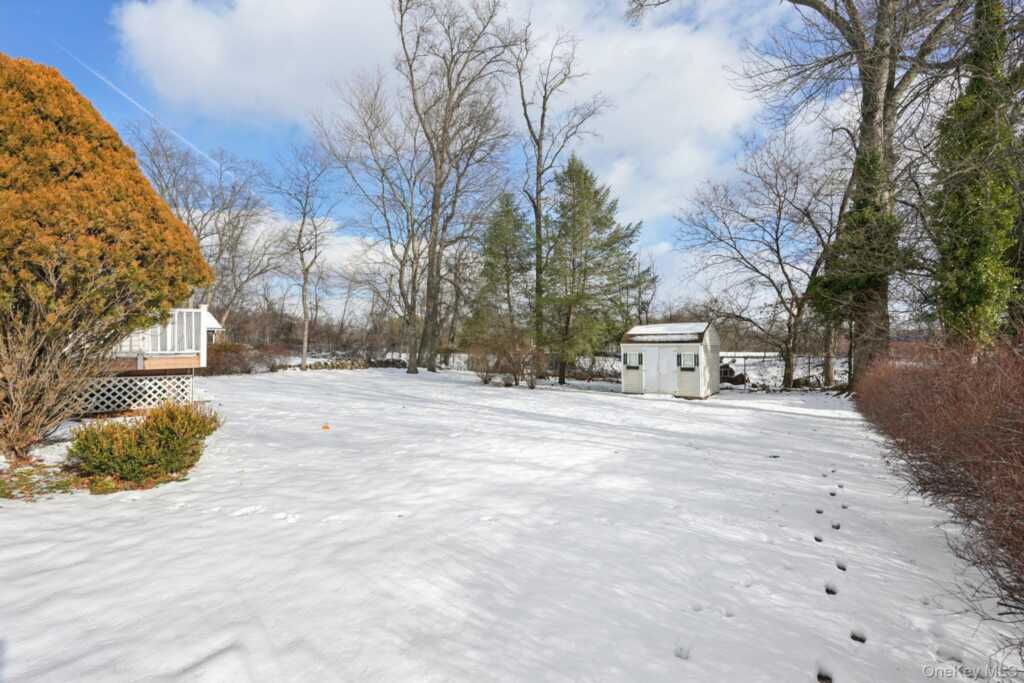 12 Stratford Place, New City, NY 10956 - Photo 37 of 47